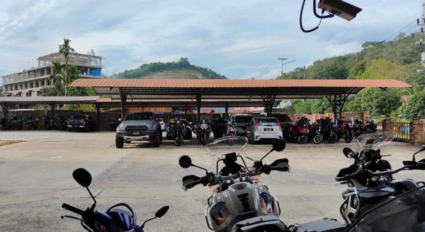 Butterfly Hotel Betong Ban Komo Sip Paet Bagian luar foto